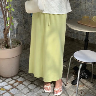 Plot Back Slit Elastic Long Skirt