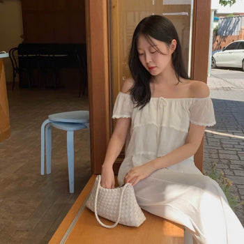 Bulky Linen Lace Banding Off-Shoulder Short Sleeve Blouse