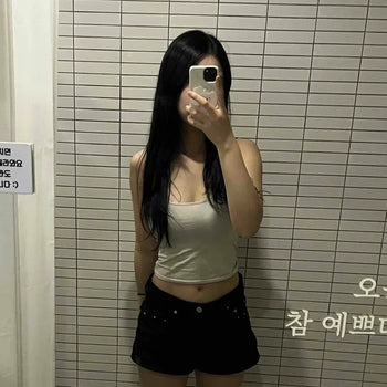 Studded A-line Mid-rise Back Pocket Hip Correction Wide Thigh Fit Cotton Shorts