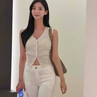 Linen Knit Slim Fit V-Neck Button Semi-Crop Sleeveless