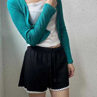 Contrast String Flap Pocket Wide Loose Fit Shorts