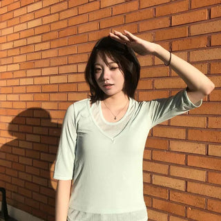 Modal V-Neck Sleeveless Layered One-Piece Oversized 3/4 Sleeve T-Shirt