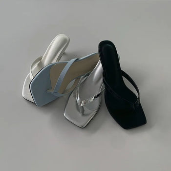 Tug flip-flops heels