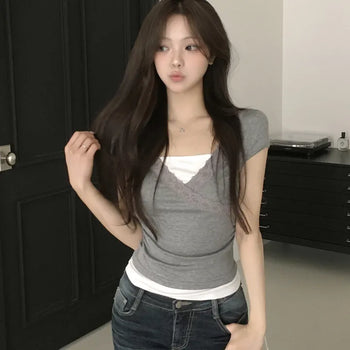 Slim Delicate Fit Gray Short Sleeve T-shirt with Integrated Inner Layer and Lace Side Shirring