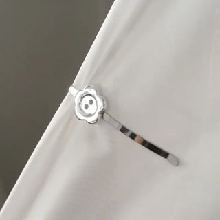 button hair clip