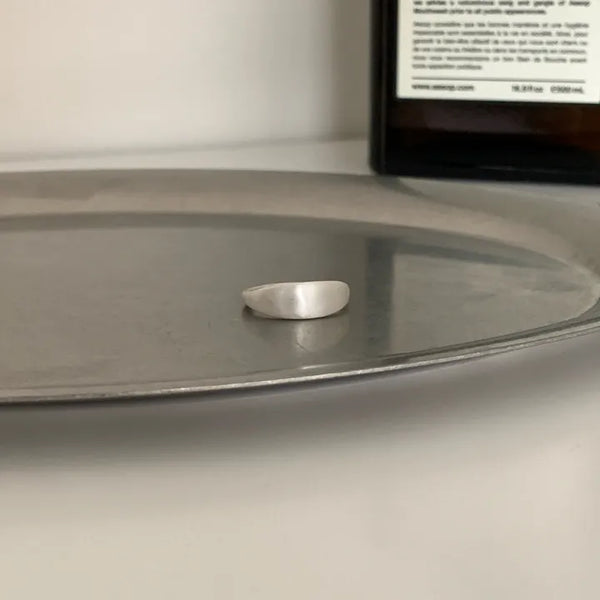 Arco Bold Curve Ring