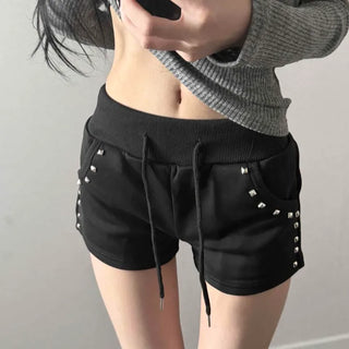 Studded Rivet Elastic Waist Training Slim Fit Pocket Low-Rise 3/4 Length Shorts