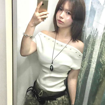 Off-shoulder Stud Pendant Two-way Slim Fit Crop Knit