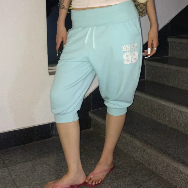 BRAT Folding Low-Fit Capri Jogger Pants