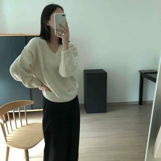 Wool Heather V-Neck Loose Fit Knit