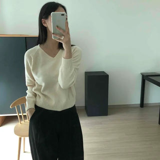 V-Neck Embroidered Wool Blend Oversized Long Sleeve Knit