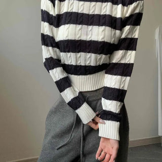 Bold Contrast Stripe Cable Knit Crop Round Neck Slim Fit Knit