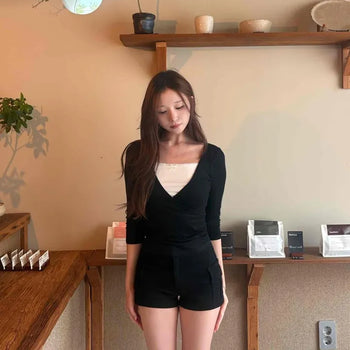 V-Neck Layered Integrated Inner Sleeveless Lace Frill Ribbon Slim Fit 3/4 Length Spandex Short Sleeve T-Shirt
