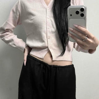 Round Neck Knit Delicate Fit Cropped Button Cardigan