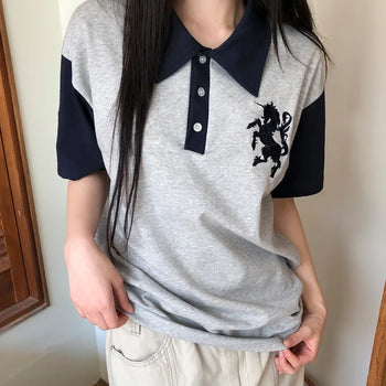 Who's Two-Tone Horse Short Sleeve T-shirt