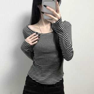 Slim Fit Rounded Striped Long-Sleeve Knit T-Shirt