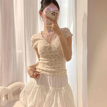 V-Neck Lace Flower Print Shirred Slim Fit Short Sleeve T-Shirt