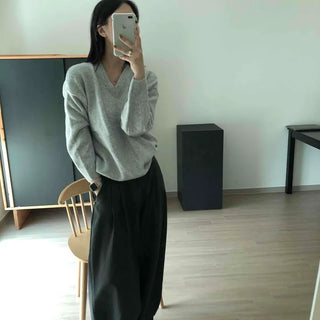 Lambswool V-Neck Cable Knit Oversized Knit