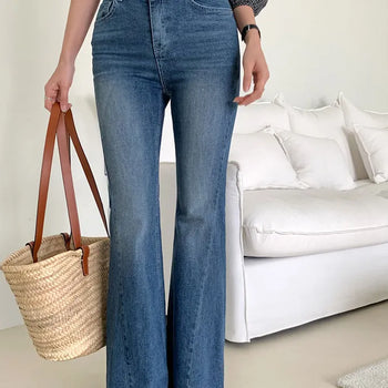 Cat diagonal cut bootcut denim