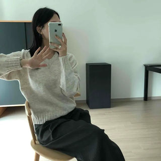 Soft Thick V-Neck Avant-Fit Long Sleeve Knit