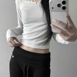 Moa Lace Neck Crop Slim Long Sleeve T-shirt