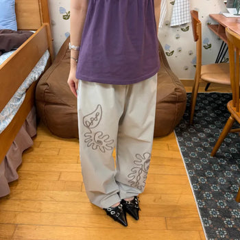 Pie Flower Embroidered Pants