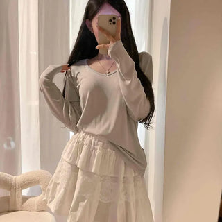 V-neck Loose Fit Delicate Long Sleeve T-shirt