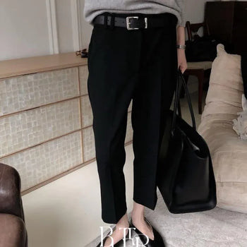 Bran Capri Pants, Pintuck Tapered Cropped Slacks Semi-Slim Pants