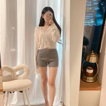 Microknit Line Pocket Wide Mid-Rise Shorts
