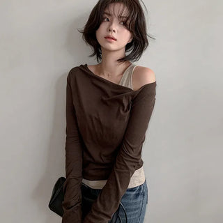 Toffee Nut Color Block One-Shoulder Delicate Fit T-Shirt Off-Shoulder Drape Boat Neck Lip Neck Long Sleeve Tee Transitional Autumn