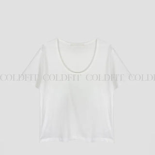 U-neck T-shirt