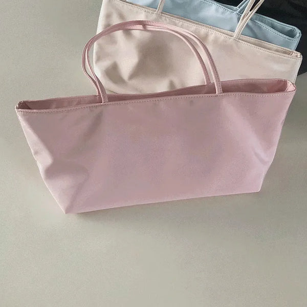 Moby Shoulder Bag -