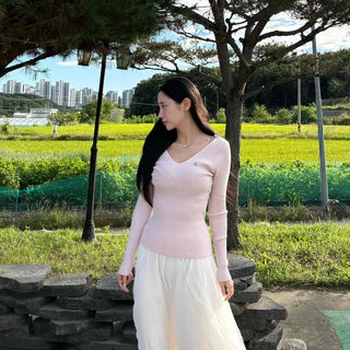Ribbed V-neck Slim Fit Long Sleeve Knit