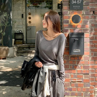 Lazy U-neck Tee