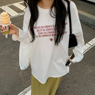 Star lettering long-sleeve tee, round neck cotton tee, long-sleeve t-shirt, jacket inner layer, inner tee, transitional season, autumn