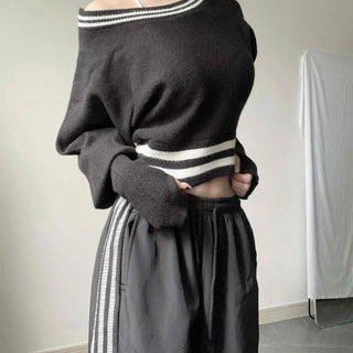 One-Shoulder Wide Neck Contrast Elastic Waist Crop Loose Fit Knit