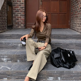 Heres V-neck Knit