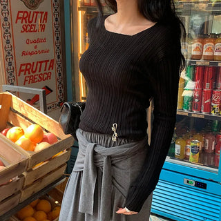 Slender ribbed knit