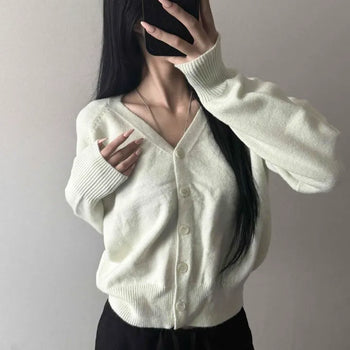 V-neck Loose Fit Cinched Button Line Knit Cardigan