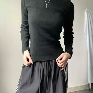 Bamboo Round Slim Fit Basic Knit
