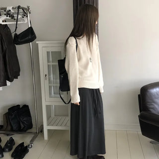 Solid Knit  Round Knit Pullover