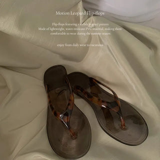 Motion Leopard Flip-flops