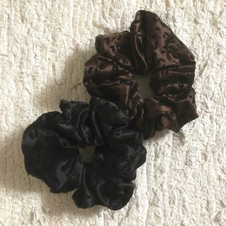 (2 colors) Dusty Leopard Scrunchie Autumn/Winter Hair Tie Velvet Pattern Hair Scrunchie