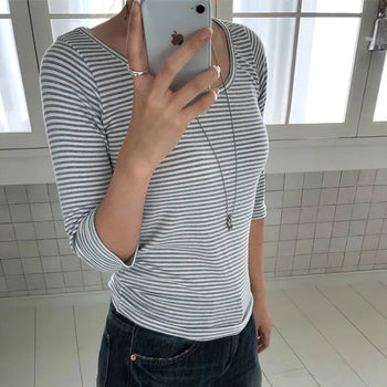 Soft Stripe U-Neck 3/4 Sleeve T-Shirt 2 colors