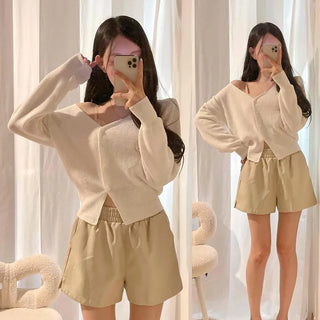 Ribbed V-neck Slit Delicate Fit Crop Cardigan