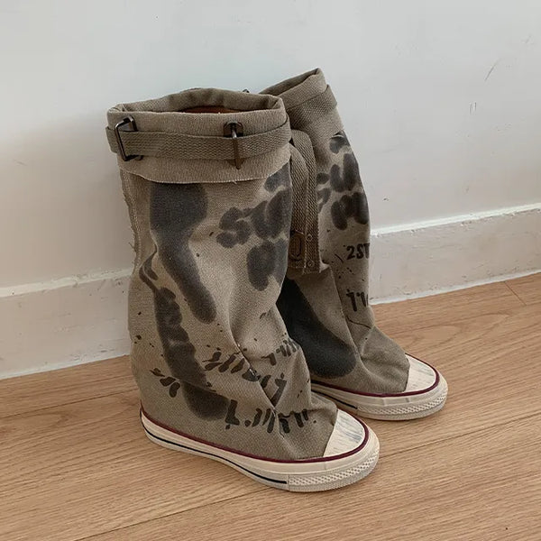 Comfortable fit Vintage Converse mid-calf boots