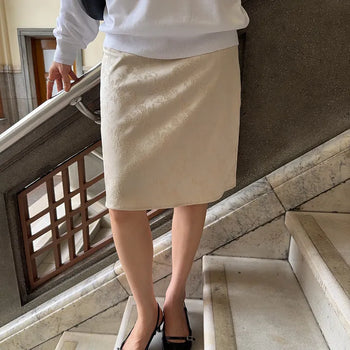 Delma Flower Jacquard Slit Pencil H-Line Low-Rise Midi Skirt