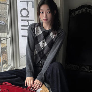 Monter Argyle Round Cardigan
