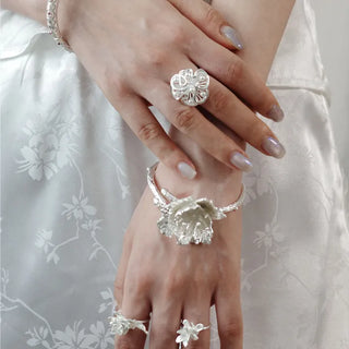 Ruffle Ring