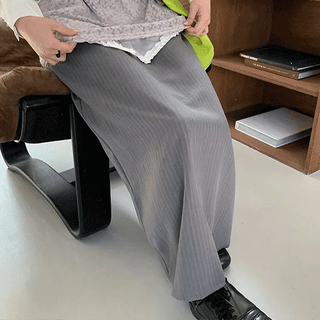 Irom Striped Elastic Long Skirt
